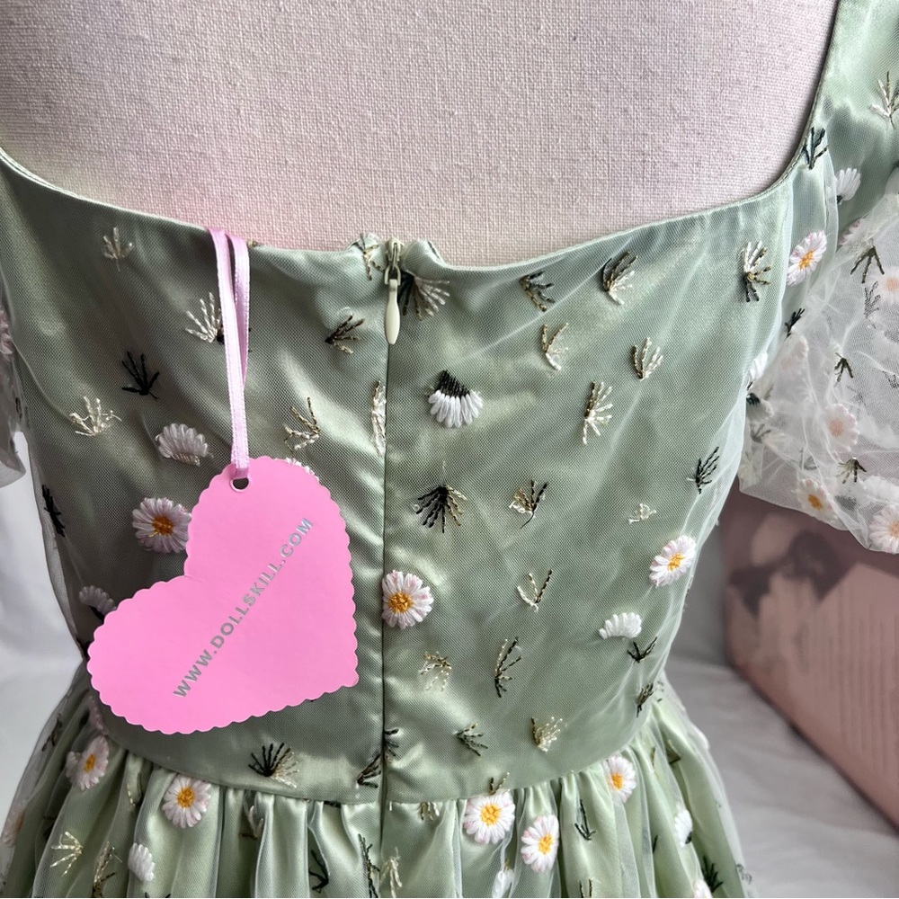 Sugar Thrillz Dollskill Faircore whimsy pastel green daisy mini dress - Picture 6 of 13